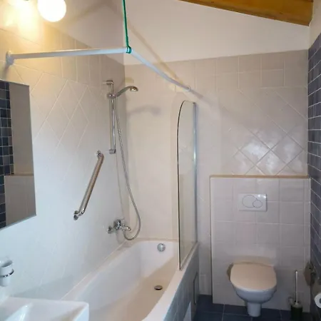 Grosszuegiges Mit Pool Und Sonnenterrasse By Interhome Buici (Istria)